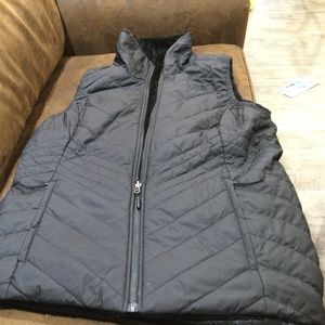 Never-worn, Down, North Face,Black Reversible Vest